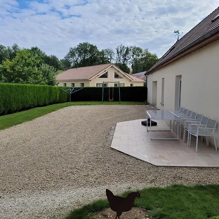En Pays D'othe Vakantiehuis
